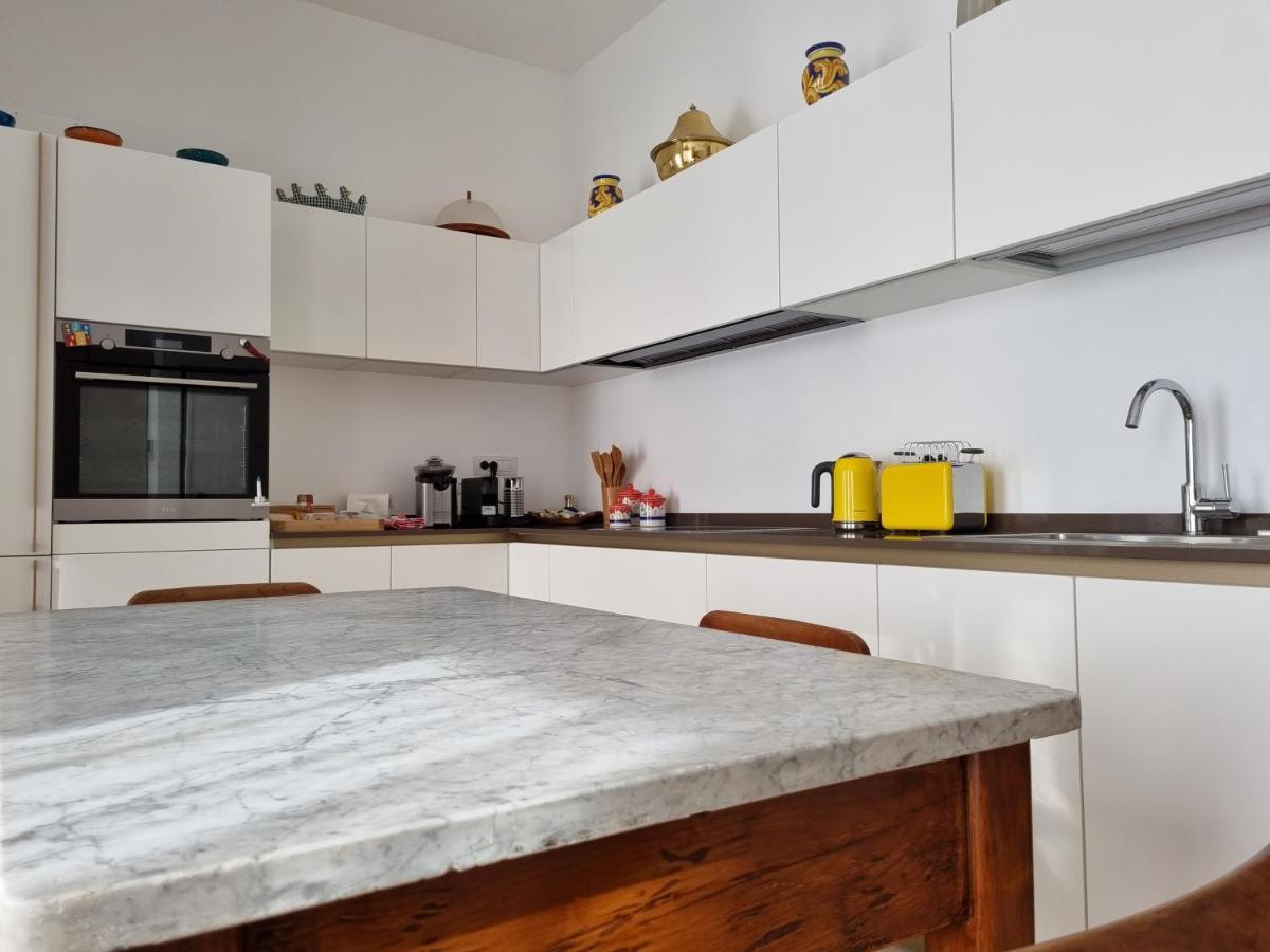 Ampio Ed Incantevole Monolocale A Citylife Milano Ngoại thất bức ảnh